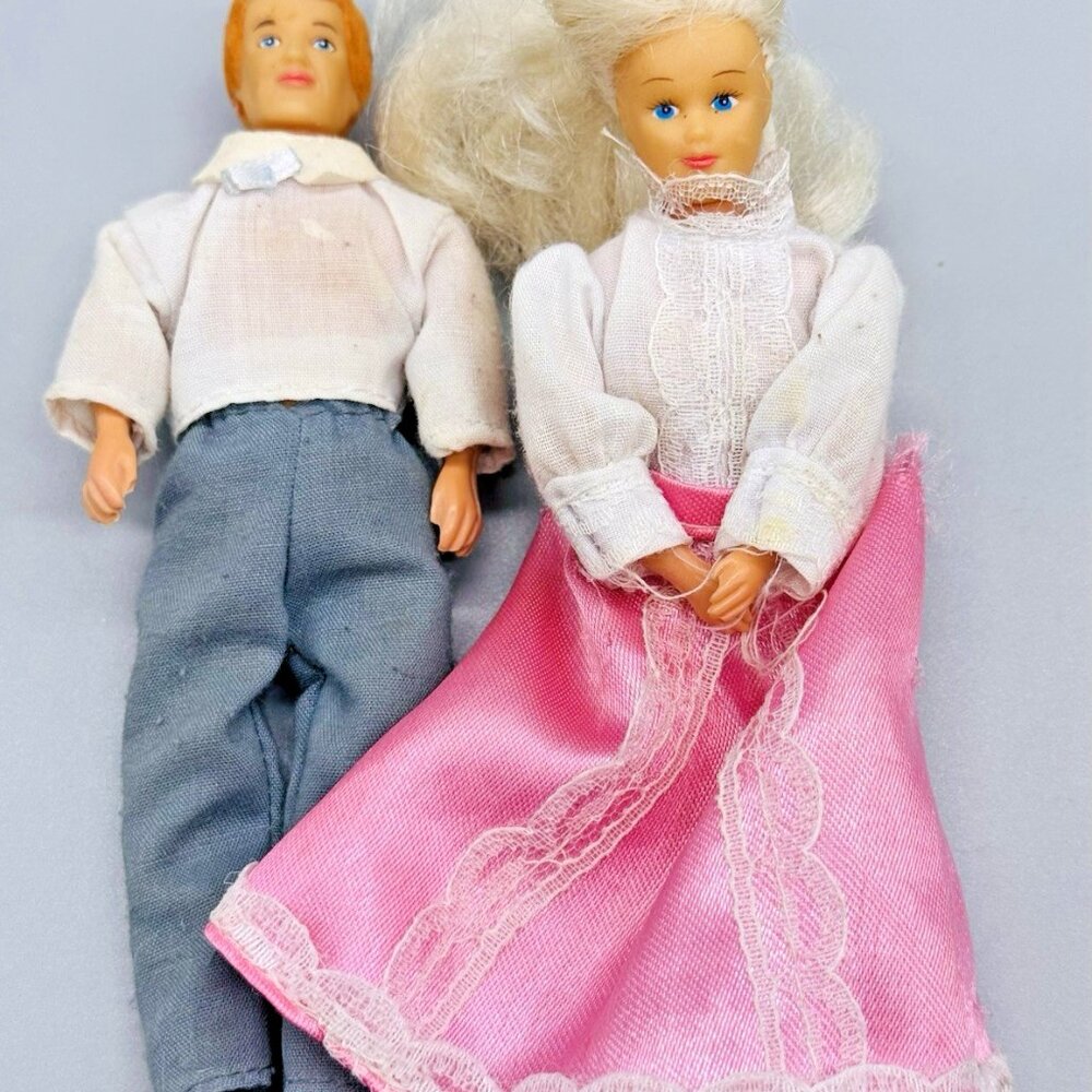Town Square Dollhouse Dolls Man Father‎ Dad Woman Wife 1999 6 inch